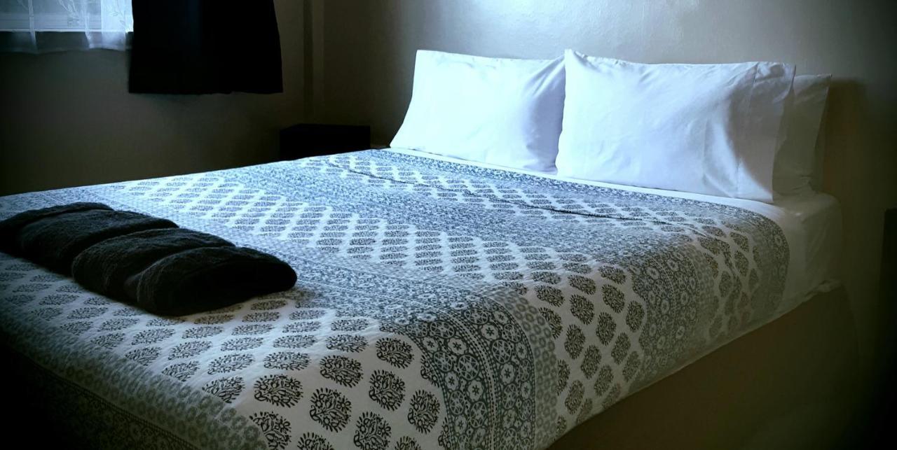 Aaron Court Motel Тимару Екстериор снимка