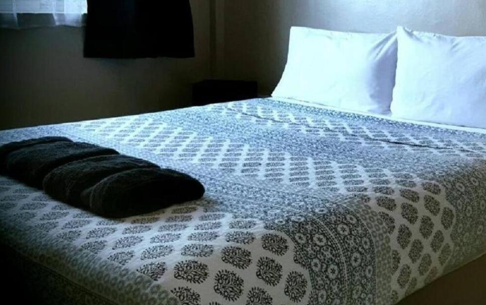 Aaron Court Motel Тимару Екстериор снимка