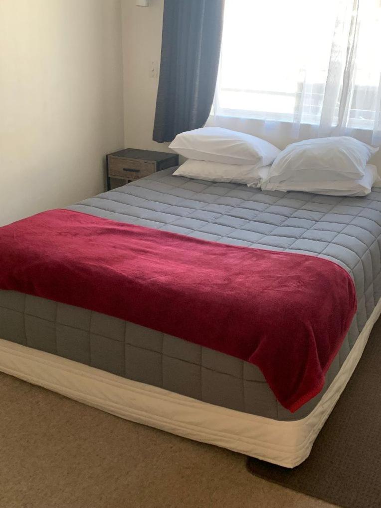 Aaron Court Motel Тимару Екстериор снимка